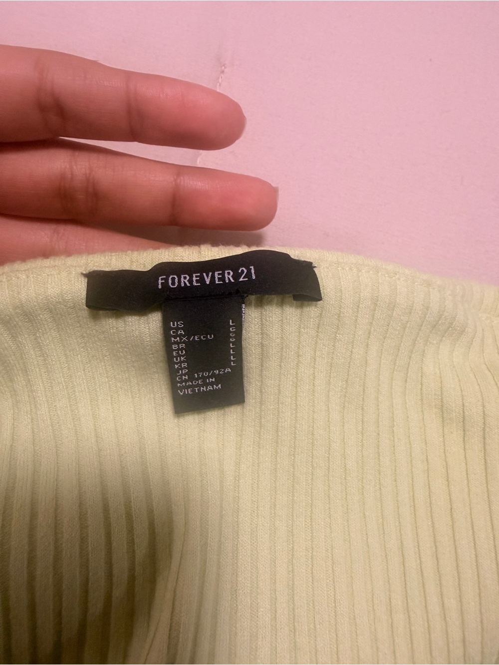 Off-Shoulder Ribbed Crop Top - Picture 3 of 3